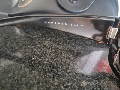Gafas de Sol Ray-Ban RB4347 Negras Unisex - miniatura 2