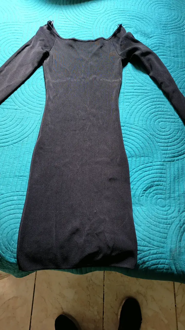 Vestido negro ajustado H&M talla M - 1