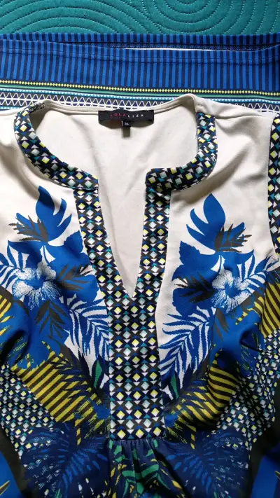 Vestido estampado floral multicolor talla M - miniatura 2