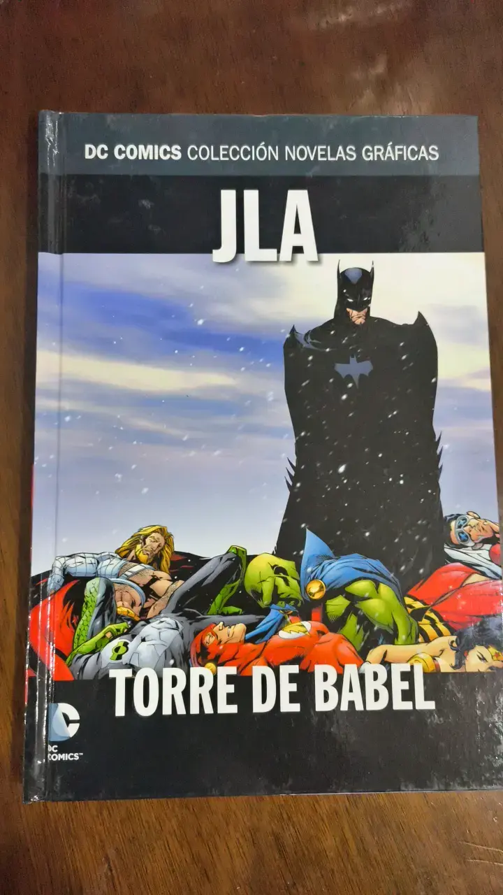 Novela gráfica JLA Torre de Babel DC Comics