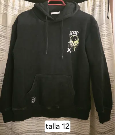 Polerón negro con capucha talla 12 niño - miniatura 1