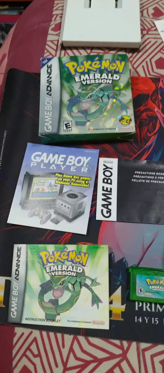 Juego Pokémon Emerald Version para Game Boy Advance - 2