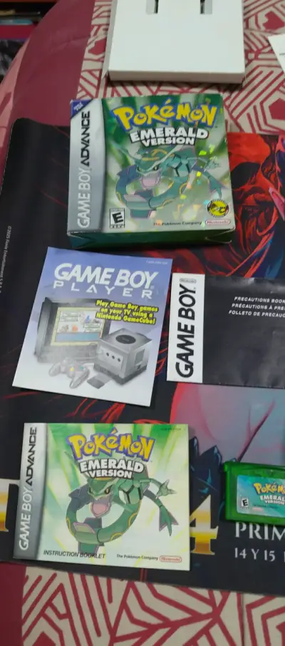 Juego Pokémon Emerald Version para Game Boy Advance - miniatura 2