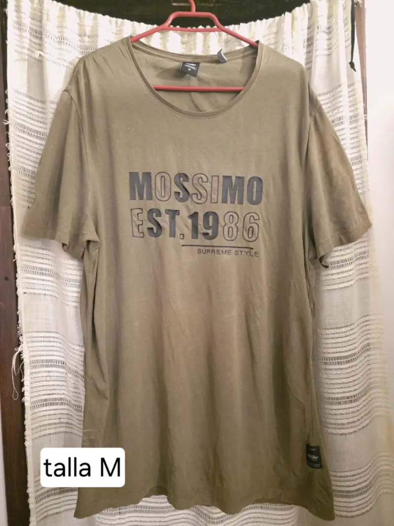 Polera Mossimo Est. 1986 Talla M