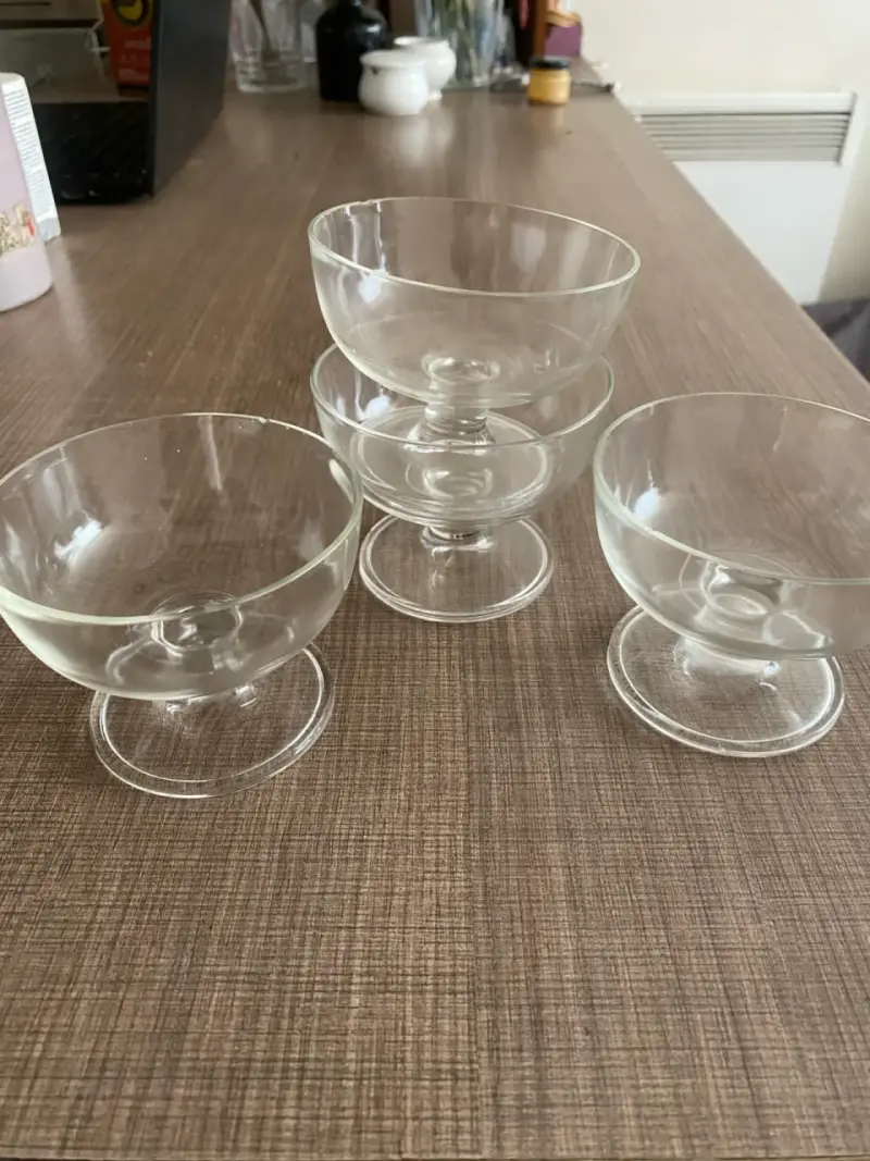 Set de 15 copas de vidrio transparente