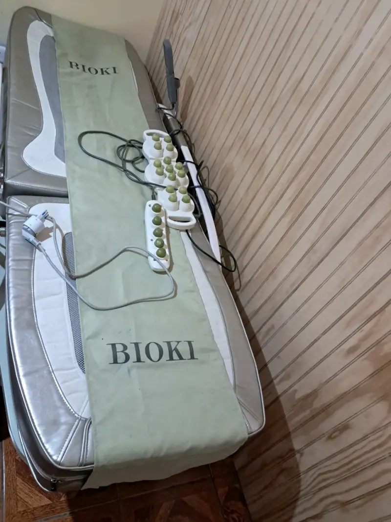 Cama de masaje térmica Bioki con control remoto - 1