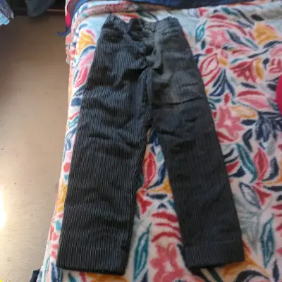 Pantalones tela haso  en buen estado - miniatura 1
