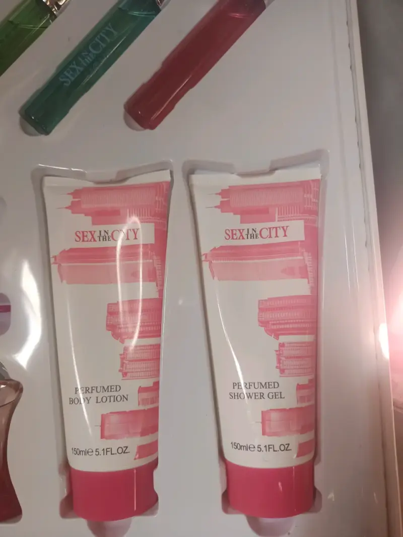 Set de Perfumes y Lociones Sex in the City Love - 1