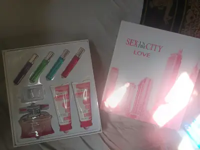 Set de Perfumes y Lociones Sex in the City Love - miniatura 4