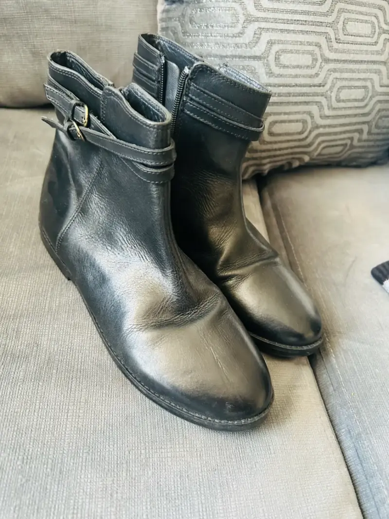 Botin zara 37 negro con hebillas