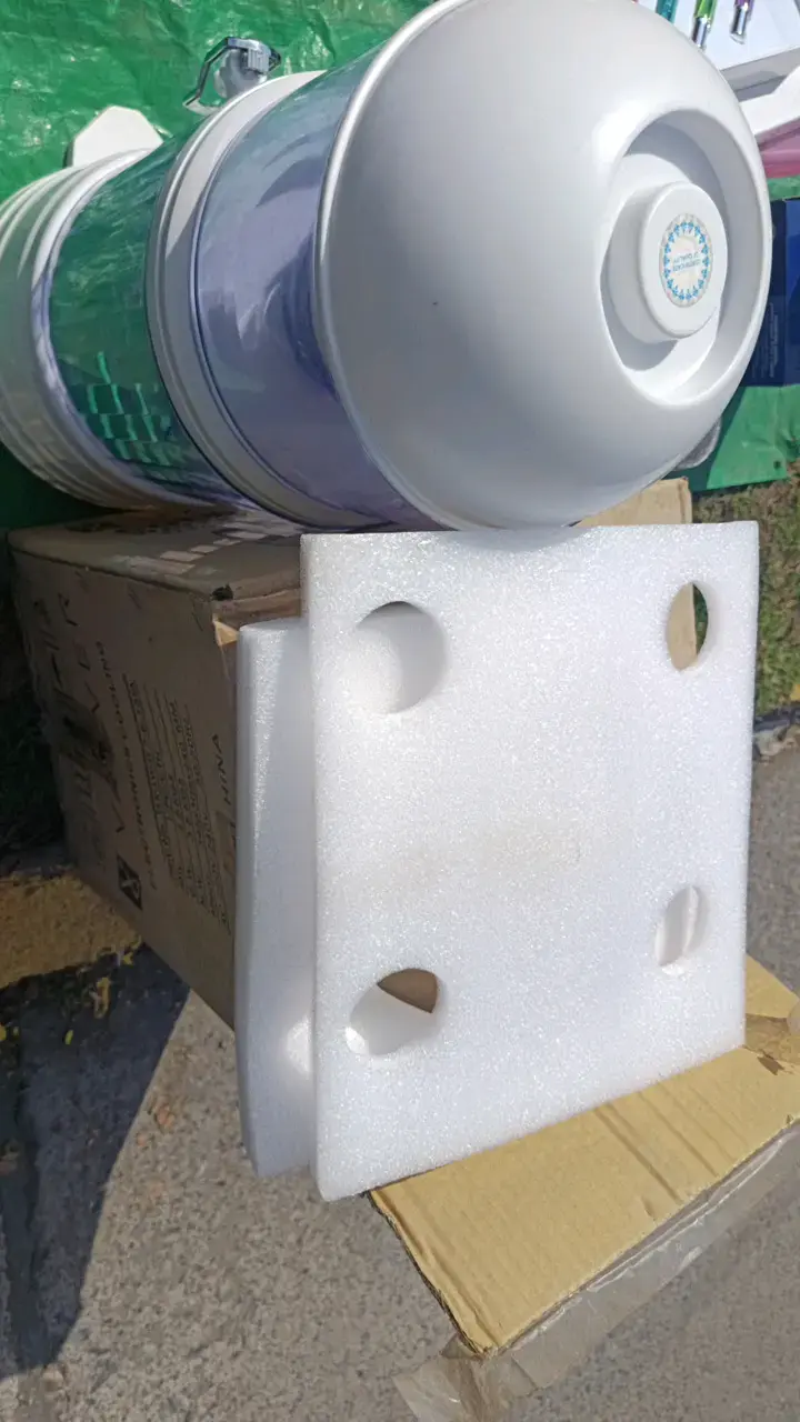 Dispensador y filtro de agua con piedras purificad - 3