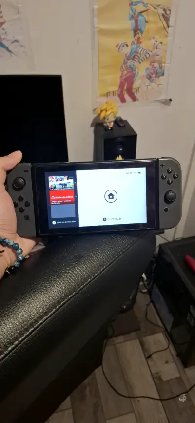 Consola Nintendo Switch con Joy-Con Gris - miniatura 1