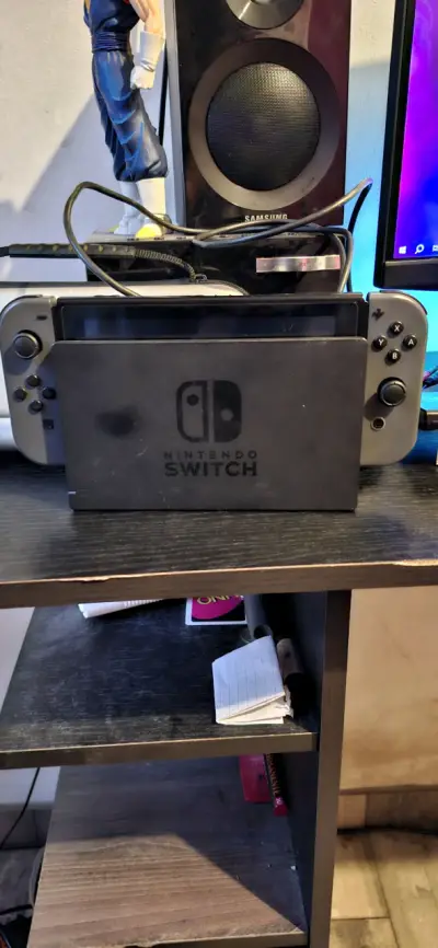 Consola Nintendo Switch con Joy-Con Gris - miniatura 2