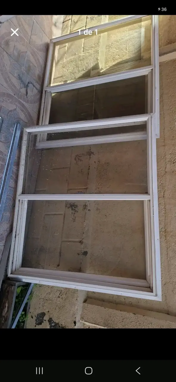 2 Ventana corrediza de pvc usada