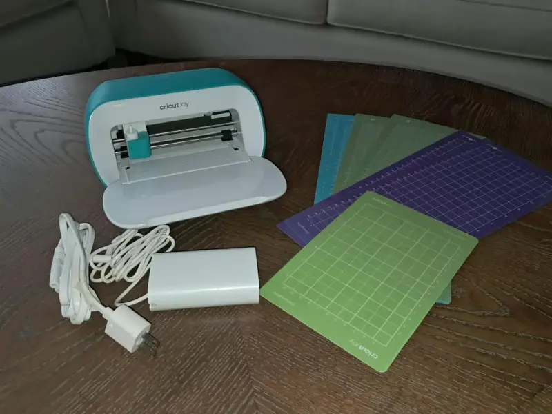 Cortadora Cricut Joy con accesorios y tapetes - 1