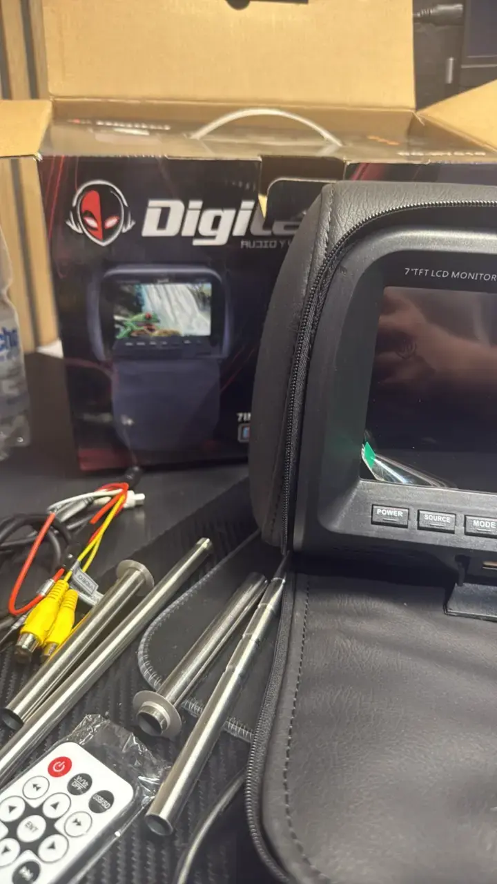 Monitor LCD para reposacabezas 7 pulgadas Digitel - 3
