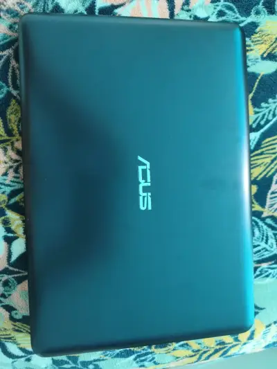 Notebook ASUS E402N con 4GB RAM y 500GB HD - miniatura 3