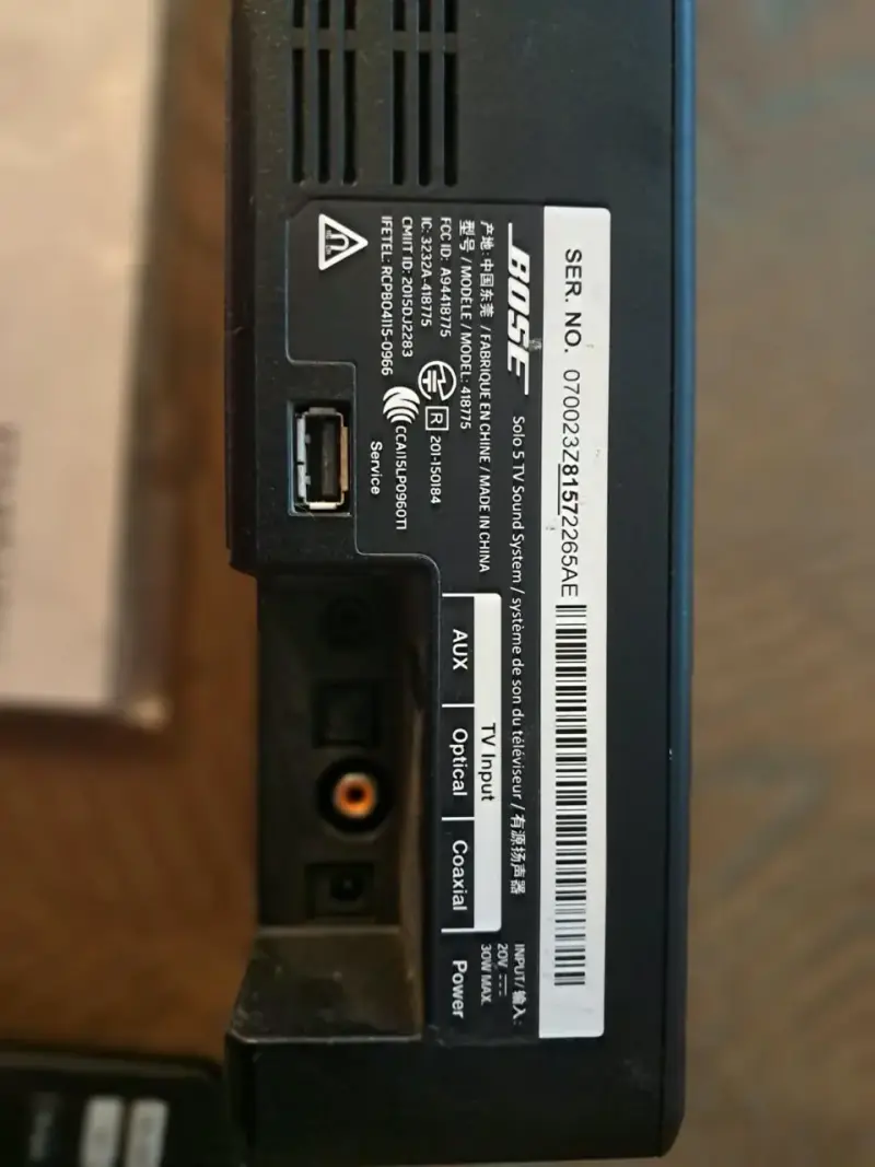 Barra de sonido Bose con control remoto - 2