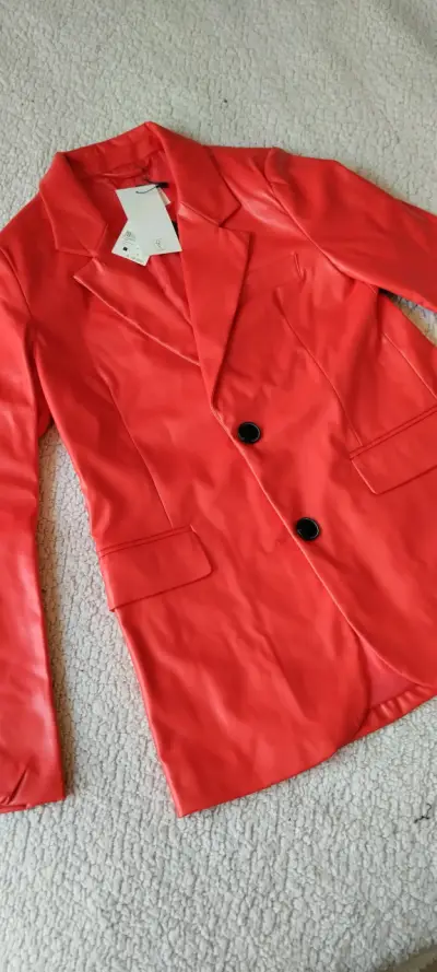 Blazer rojo cuero Sybilla - miniatura 3