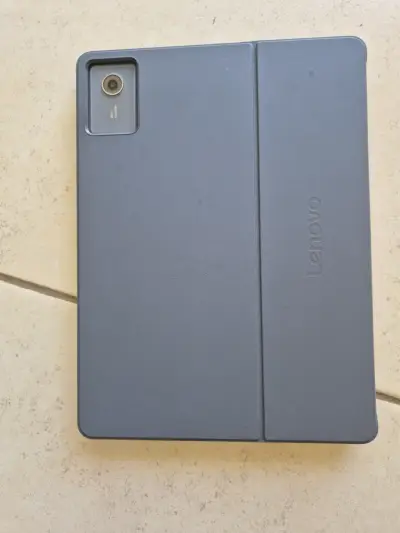 Tablet Lenovo con teclado y lápiz - miniatura 4