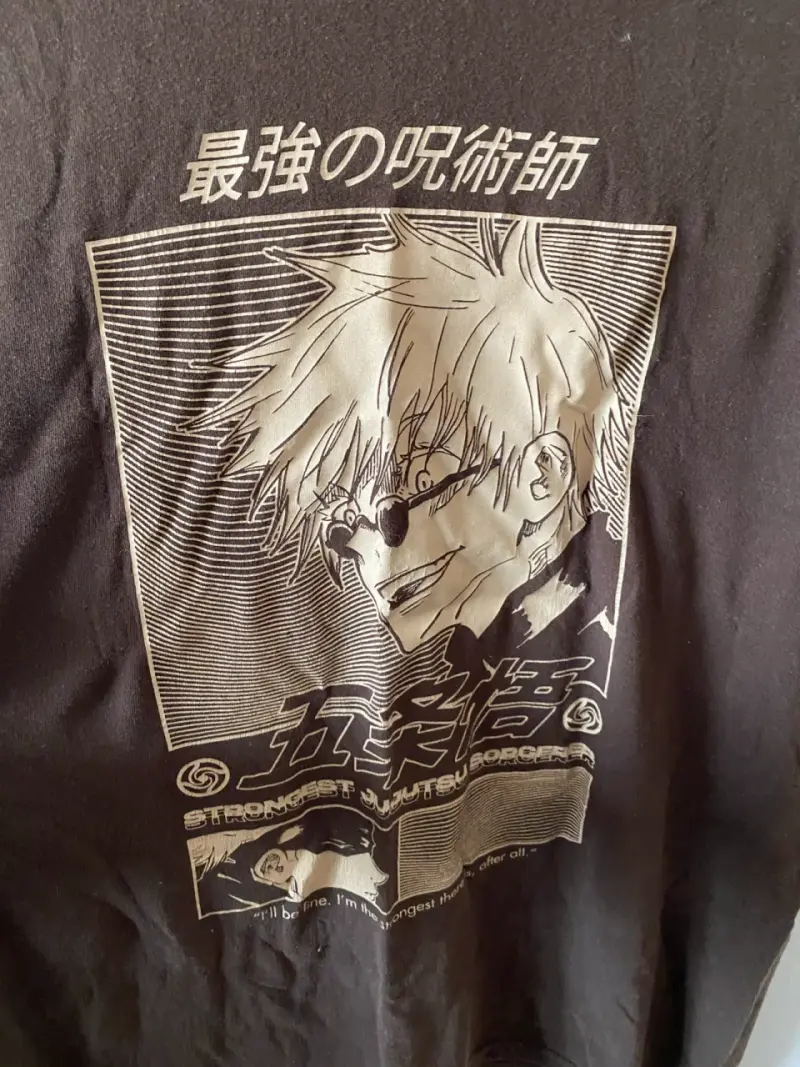 Polera gojo satoru café talla L - 2