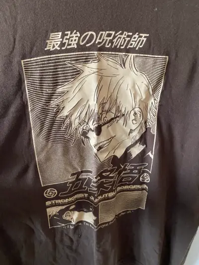Polera gojo satoru café talla L - miniatura 2