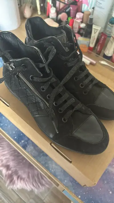 Zapatillas negras Geox con cierre lateral - miniatura 2