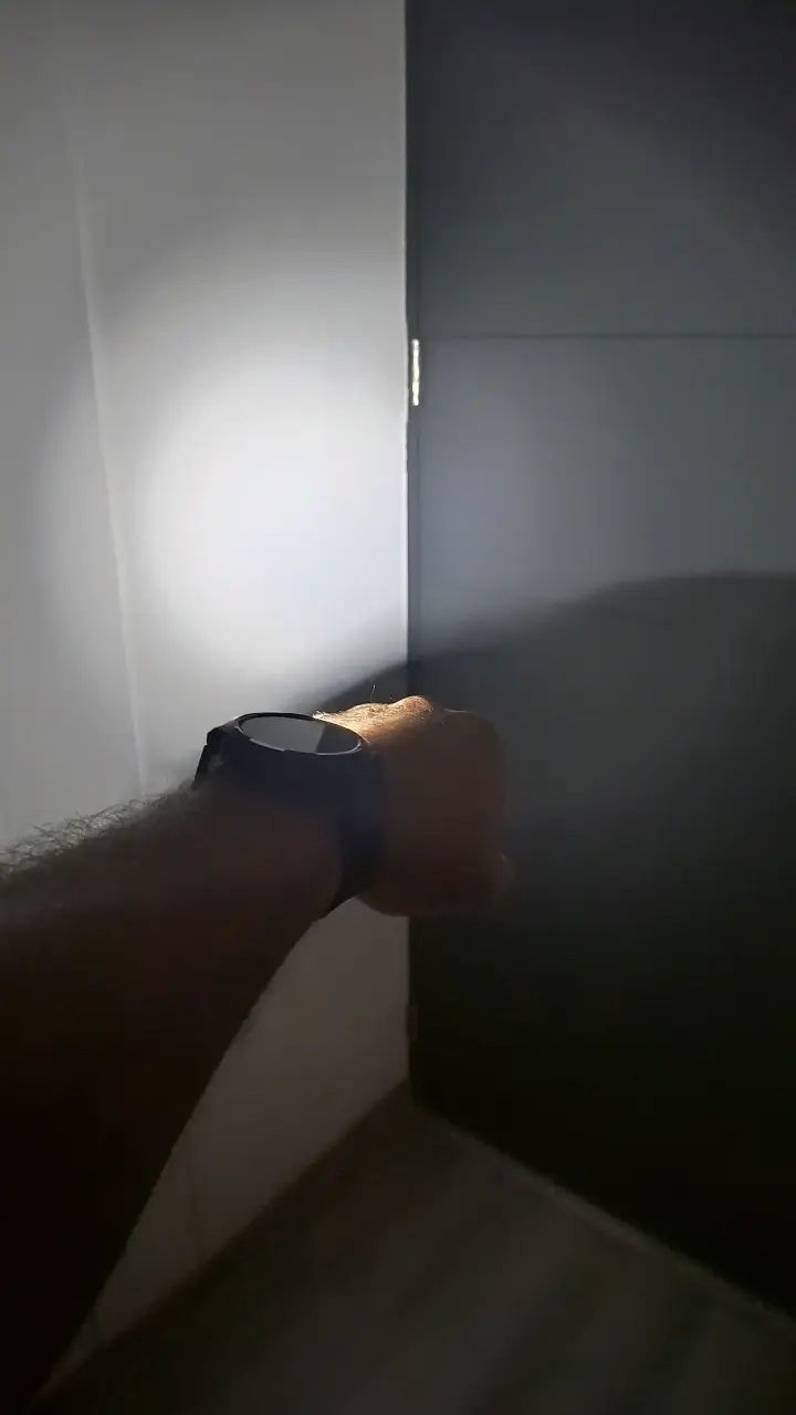 Smartwatch deportivo con pantalla táctil - 5