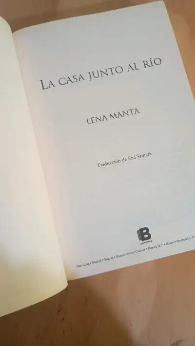 Libro 'La Casa Junto Al Río' de Lena Manta - miniatura 3