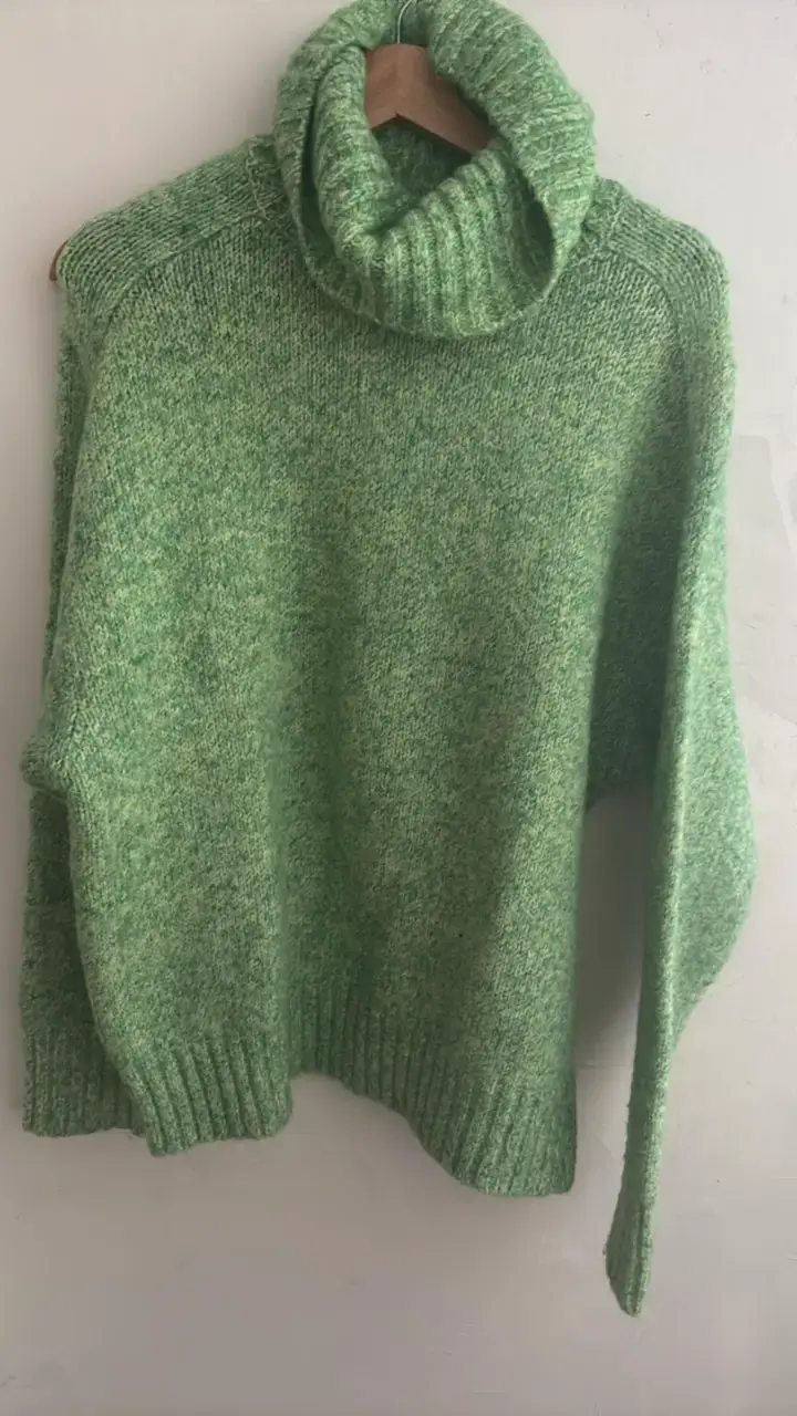 Suéter verde de lana cuello alto Zara - 1
