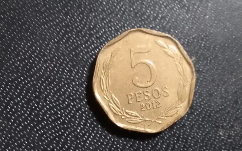 Moneda de 5 pesos chilenos 2012 ceca Madrid - 1