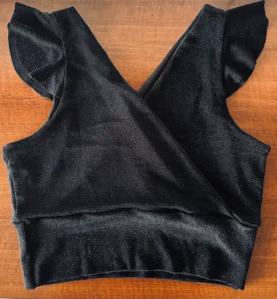 Top negro de  con diseño cruzado Talla Pluss - miniatura 1