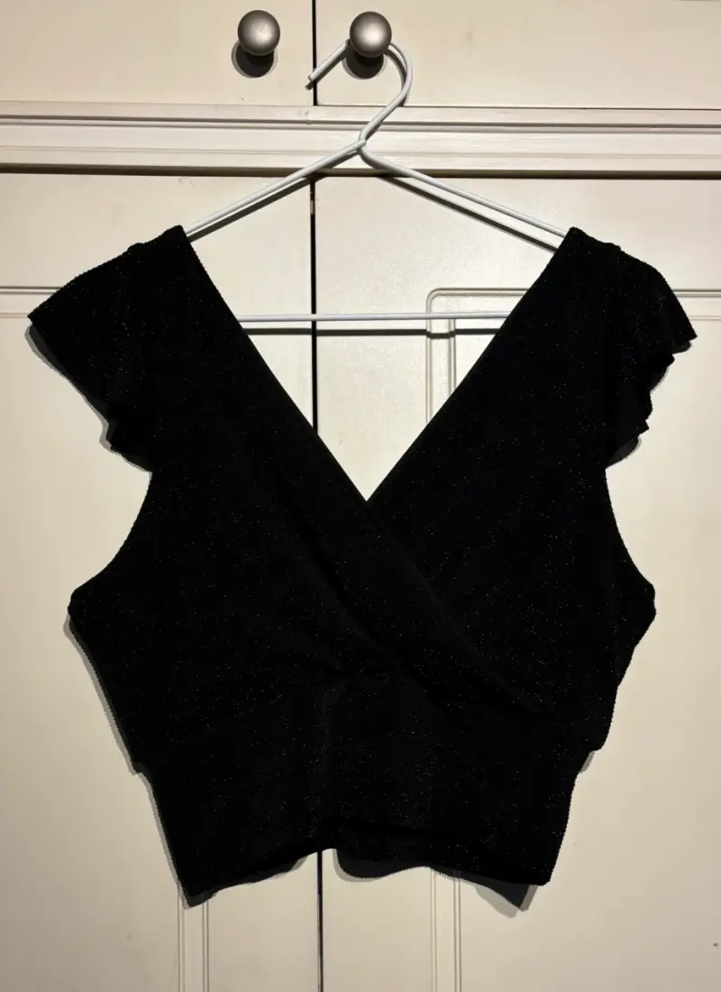 Top negro de  con diseño cruzado Talla Pluss - 2