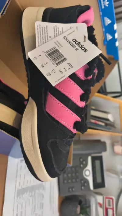 Zapatillas Adidas Forum 2000 W negras y rosadas - miniatura 1