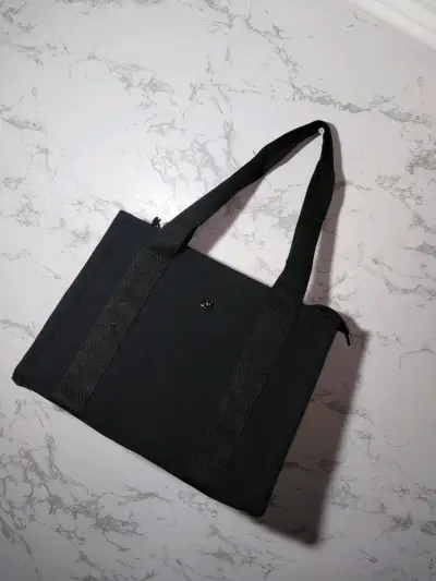 Bolso tote negro de tela resistente - miniatura 1