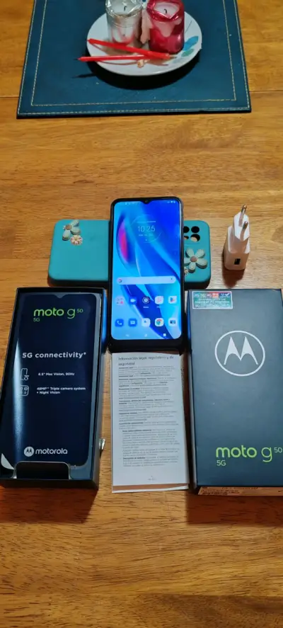 Smartphone Motorola Moto G50 5G con caja y cargador - miniatura 1