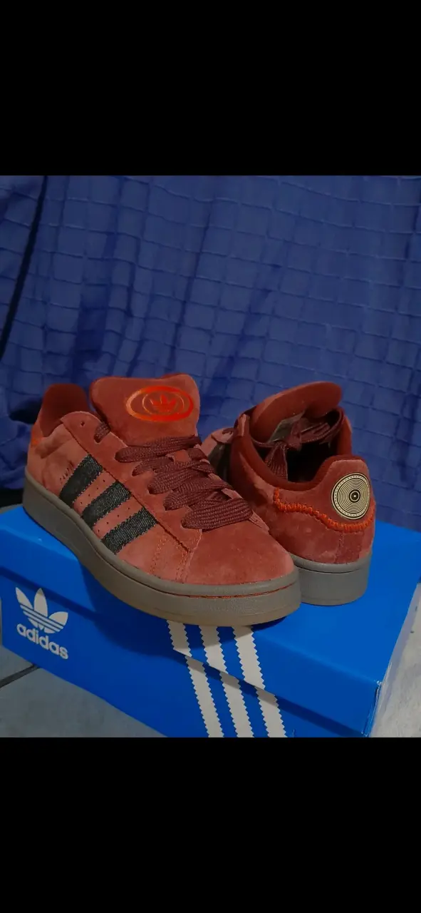 Zapatillas Adidas Campus 00s burdeos - 1