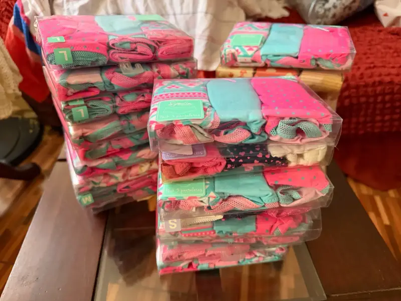 Pack de calzones infantiles de colores variados