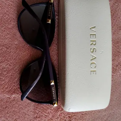 Gafas de Sol Versace con Estuche Original - miniatura 3