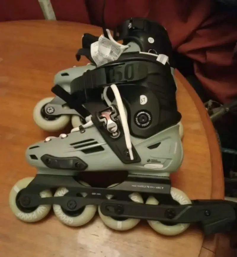 Patines nuevos talla 37 - 4