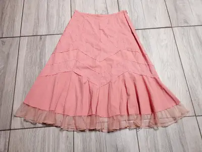 Falda larga rosa con bordados florales - miniatura 1