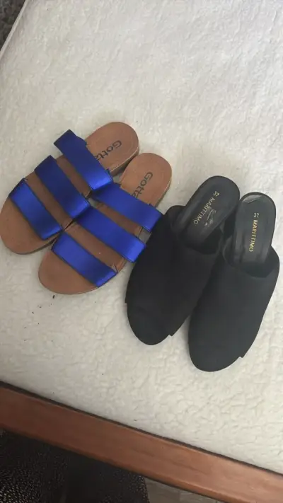 Sandalias planas azules y negras talla 37 - miniatura 1