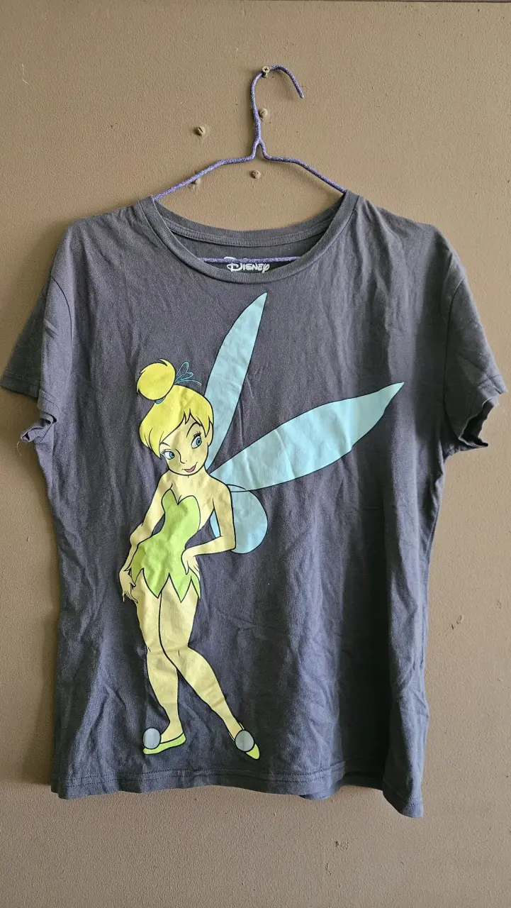 Polera gris de Campanita Disney