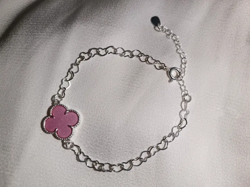 Pulsera de plata con dije de trébol rosa - 2
