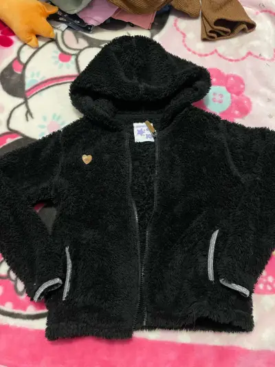 Polera de niña con volantes en varios colores - miniatura 4