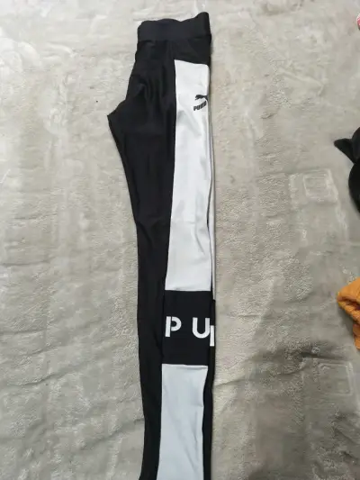 Leggings deportivos Puma negros y blancos - miniatura 3