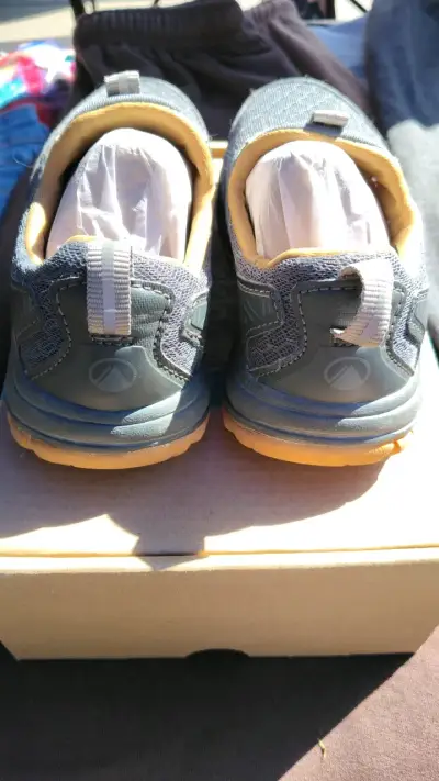 Zapatillas grises para niño marca Xero - miniatura 5
