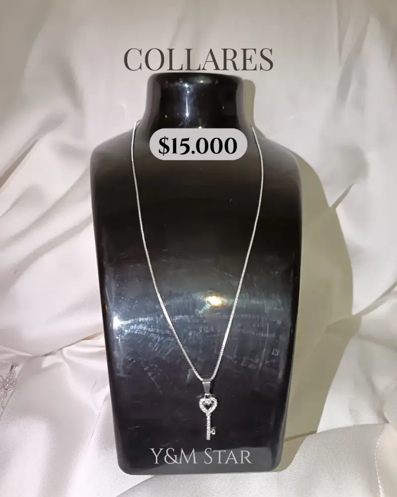 Collar de plata con dije de llave - 3