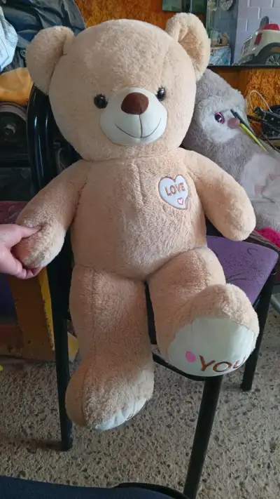 Osito de peluche grande beige con corazón 'Love.' - miniatura 1