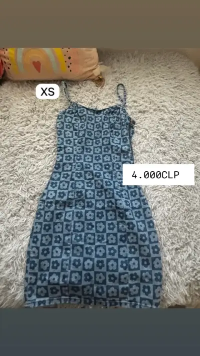 Vestido azul con estampado floral talla XS - miniatura 1